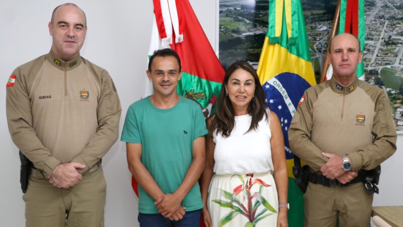 Prefeito Jefinho e a Vice-Prefeita Marli de Luca receberam o Comandante do 3º Batalhão de Polícia Militar de Canoinhas