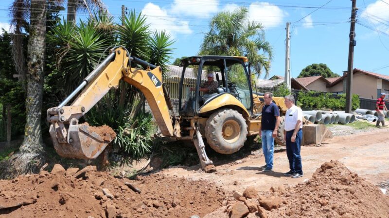 Schramm e Brasília com obras de drenagem