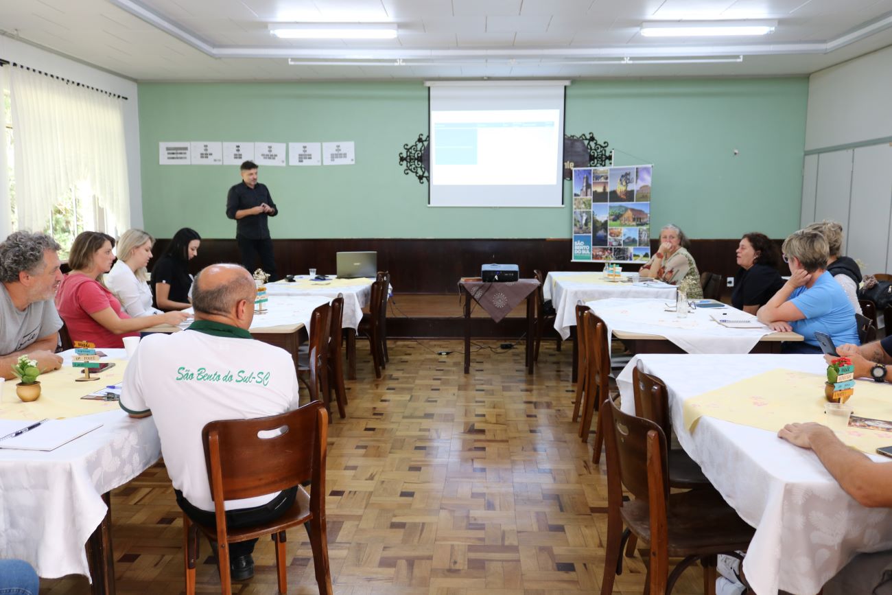 Plano Municipal de Turismo é discutido em nova reunião