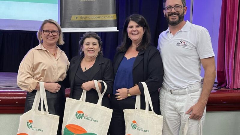 Vereadores participam de evento em prol do turismo regional