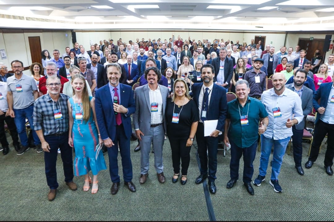 SÃOBENTENSES PARTICIPAM DE ENCONTRO DE LÍDERES CATARINENSES EM BRASILIA