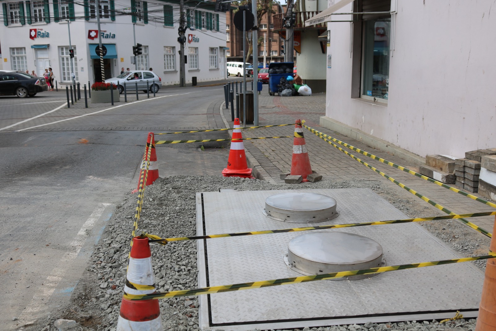 Novas lixeiras subterrâneas no Centro