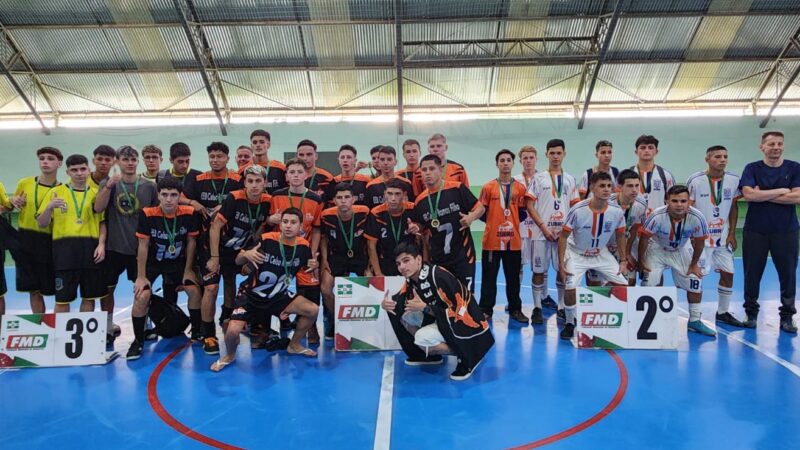 Equipes de futsal garantem vaga no microrregional dos Jogos Escolares