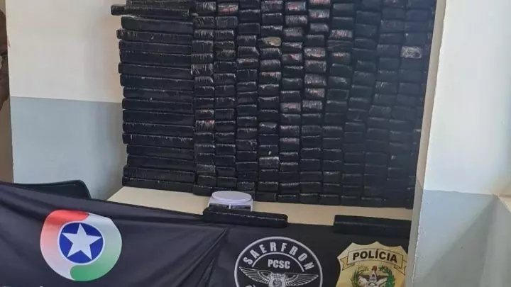 PM apreende quase 200 kg de maconha em Chapecó