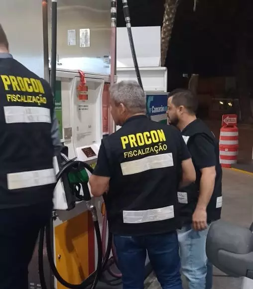 Procon fiscaliza postos de combustíveis na Grande Florianópolis