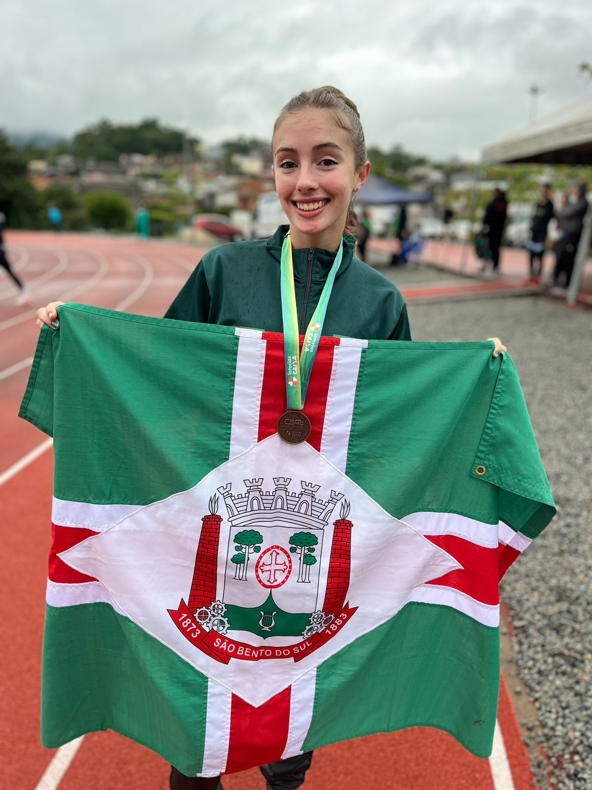 Atletismo conquista três medalhas no Campeonato Estadual