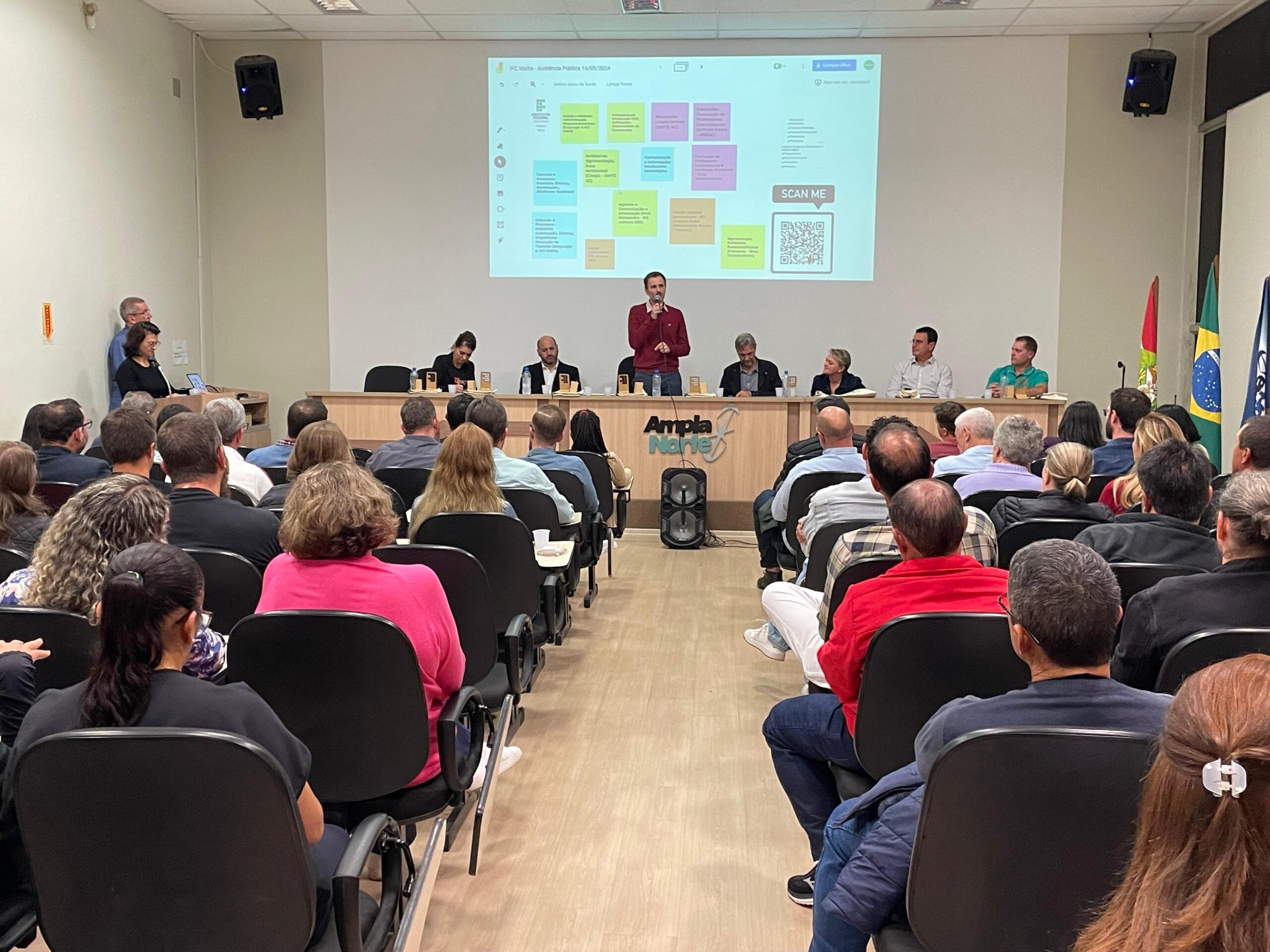 Deputado Federal Pedro Uczai presente na Audiência Pública em Mafra, SC.