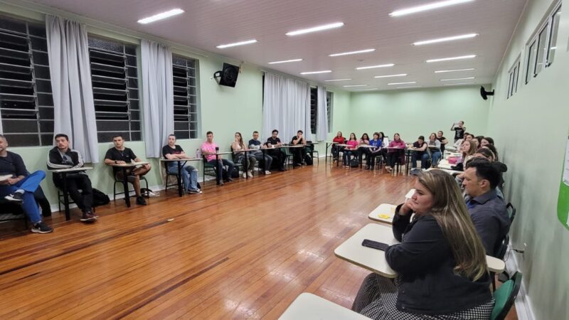 Roda de conversa aborda combate ao abuso sexual de crianças e adolescentes