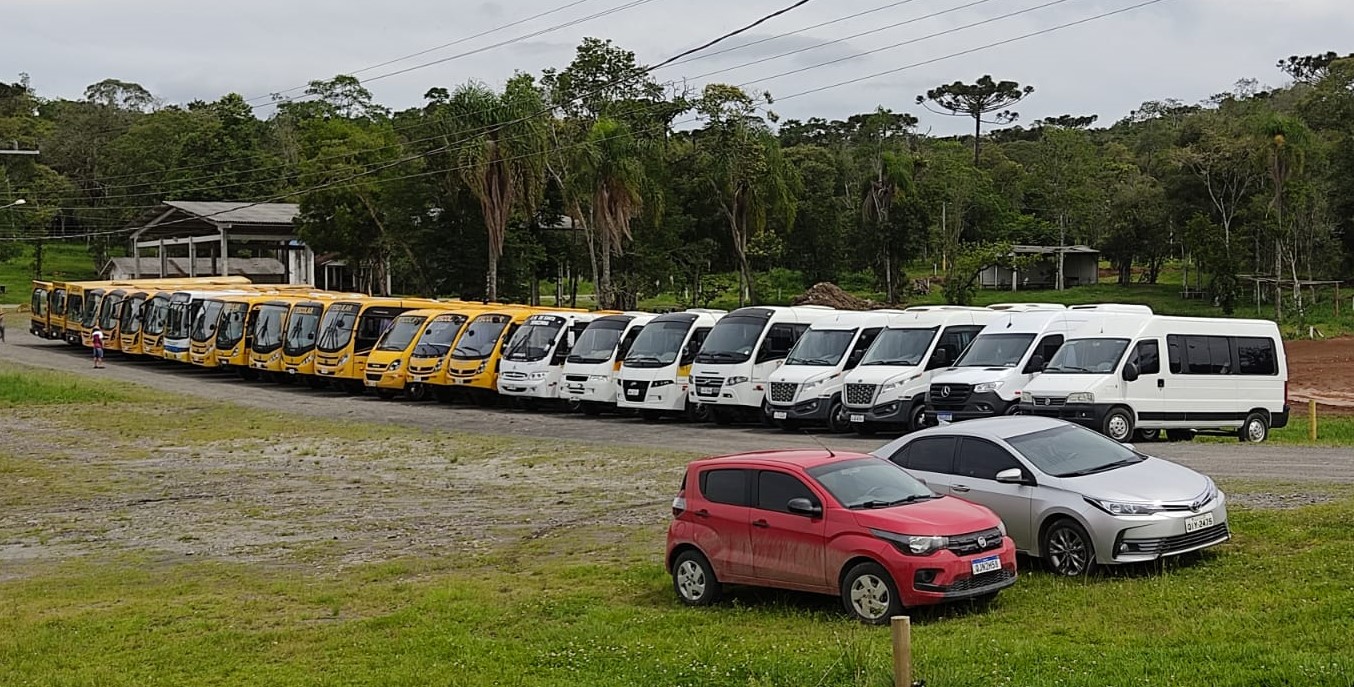 Motoristas escolares de Santa Terezinha mostram-se descontentes com a nova secretária de educação