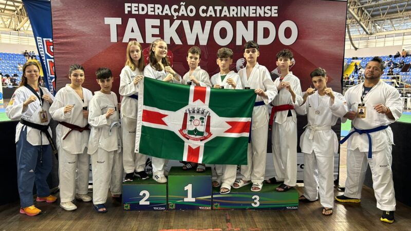 Taekwondo brilha no Campeonato Catarinense