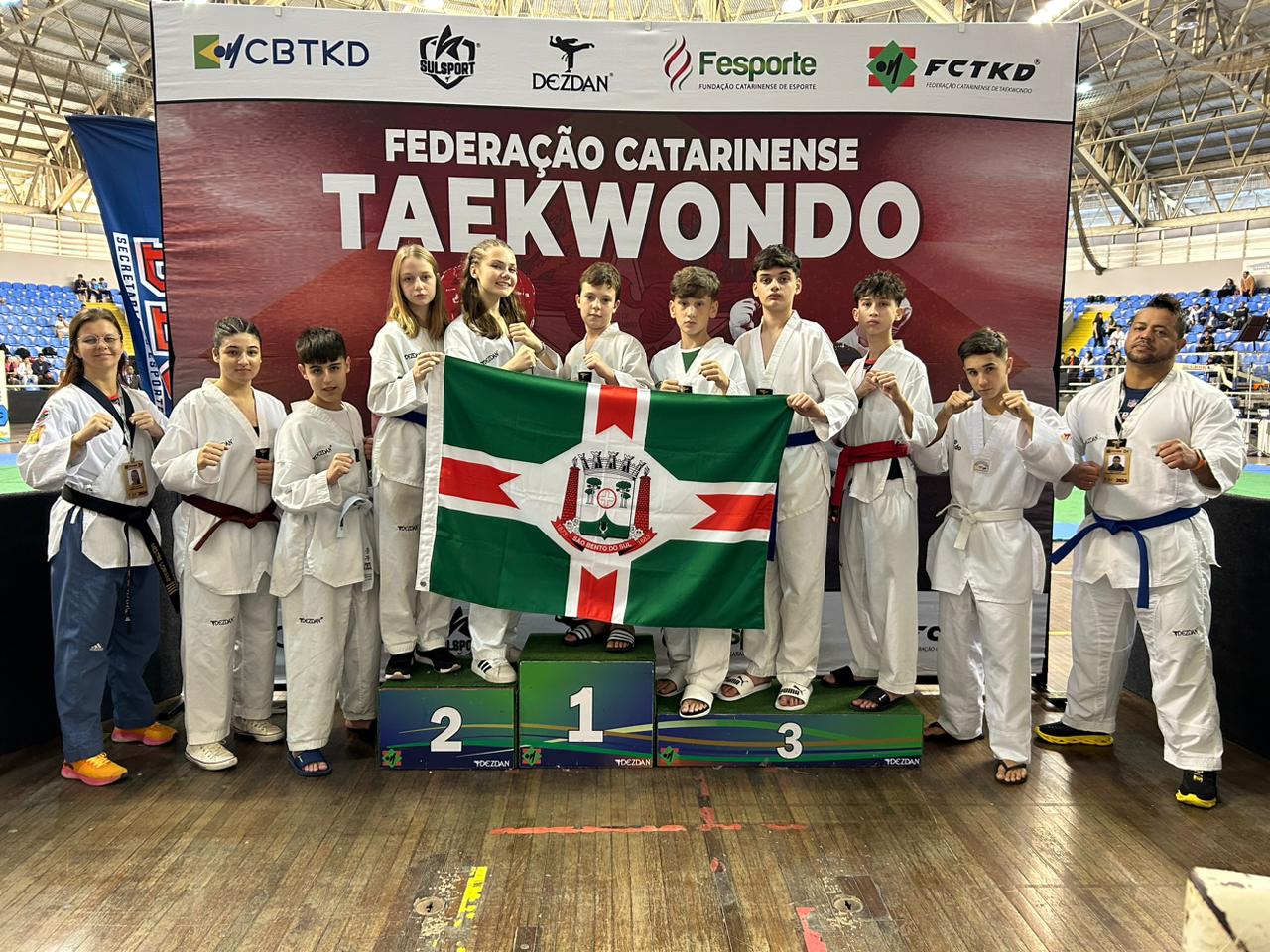 Taekwondo brilha no Campeonato Catarinense