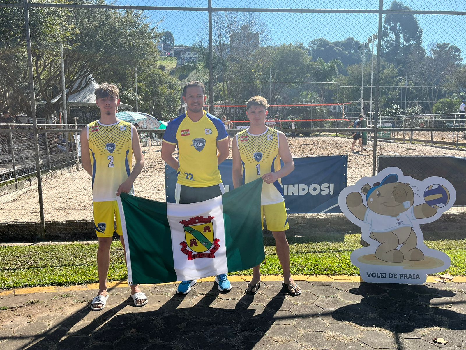 Monte Castelo faz história e leva dupla de vôlei de praia ao Estadual dos Joguinhos Abertos de Santa Catarina