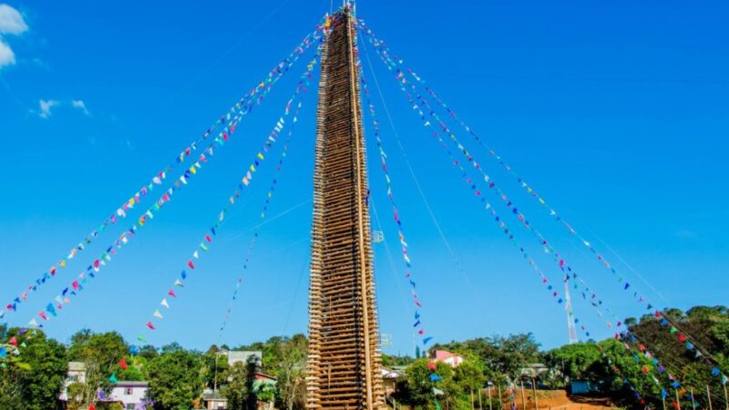 Homem morre após ser atingido por lenha de fogueira de festa julina