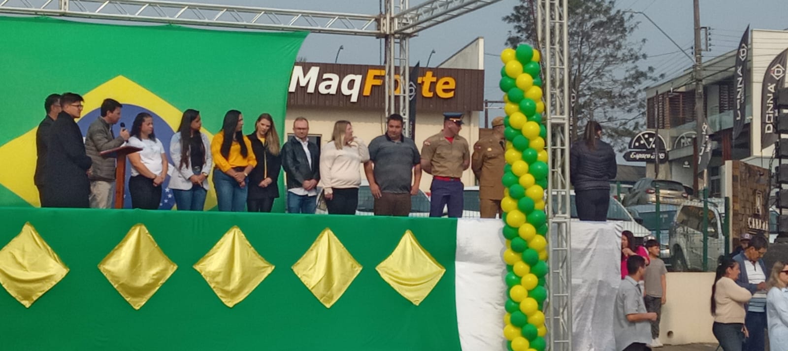 Desfile Cívico de 7 de Setembro Reúne Autoridades e Comunidade em Monte Castelo