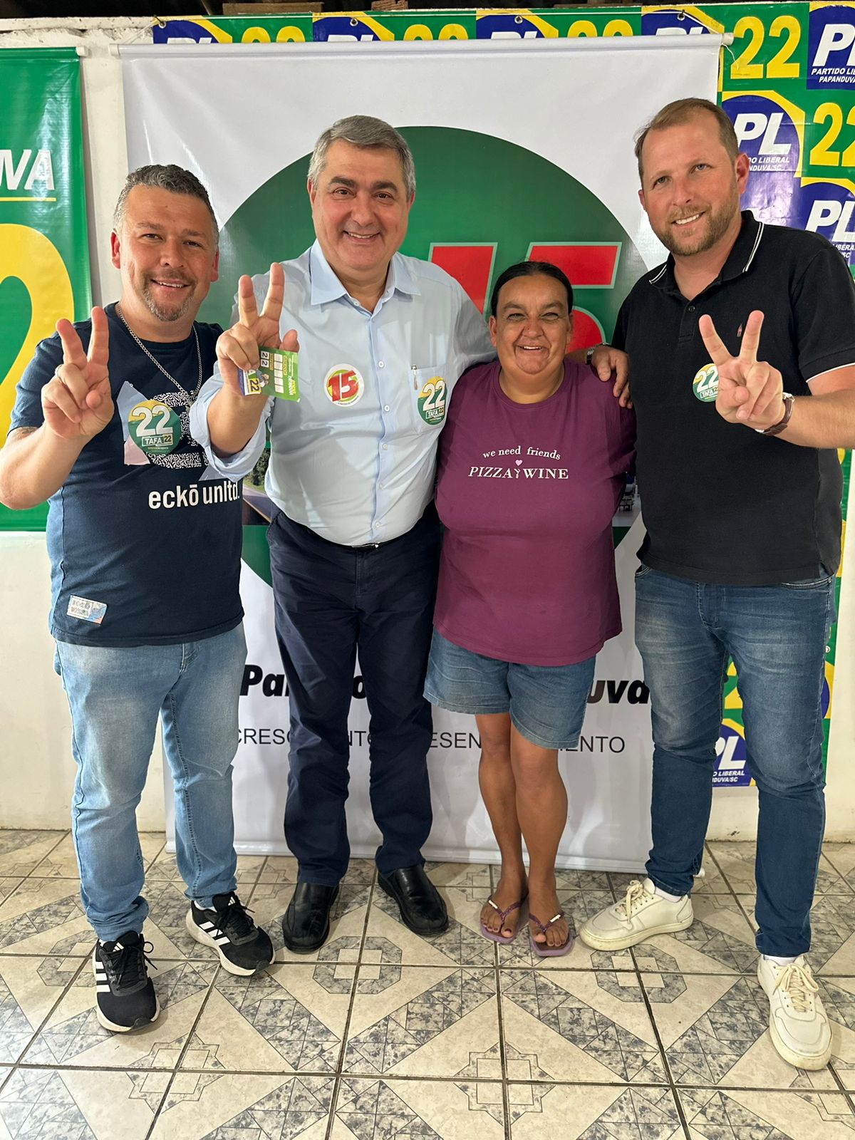 Deputado Antidio Lunelli Visita Papanduva e Manifesta Apoio às Candidaturas de Tafarel Schons e Cleitinho Martins