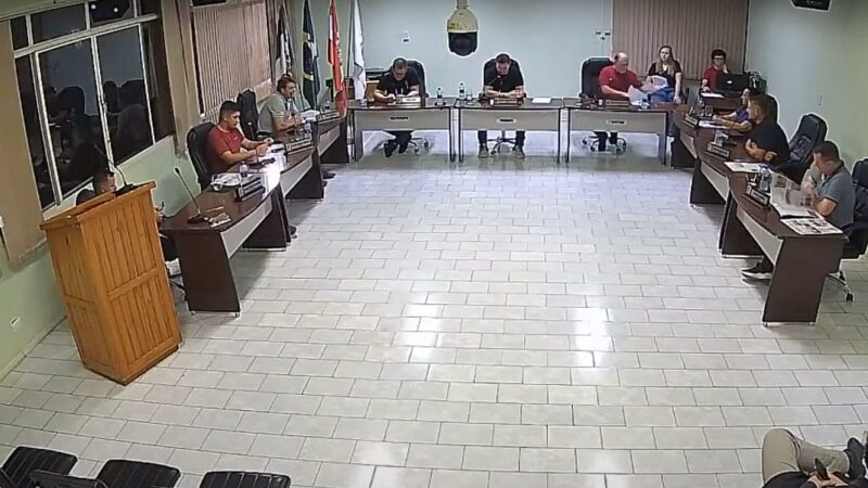 Câmara de Monte Castelo-SC abre concurso público para 3 vagas