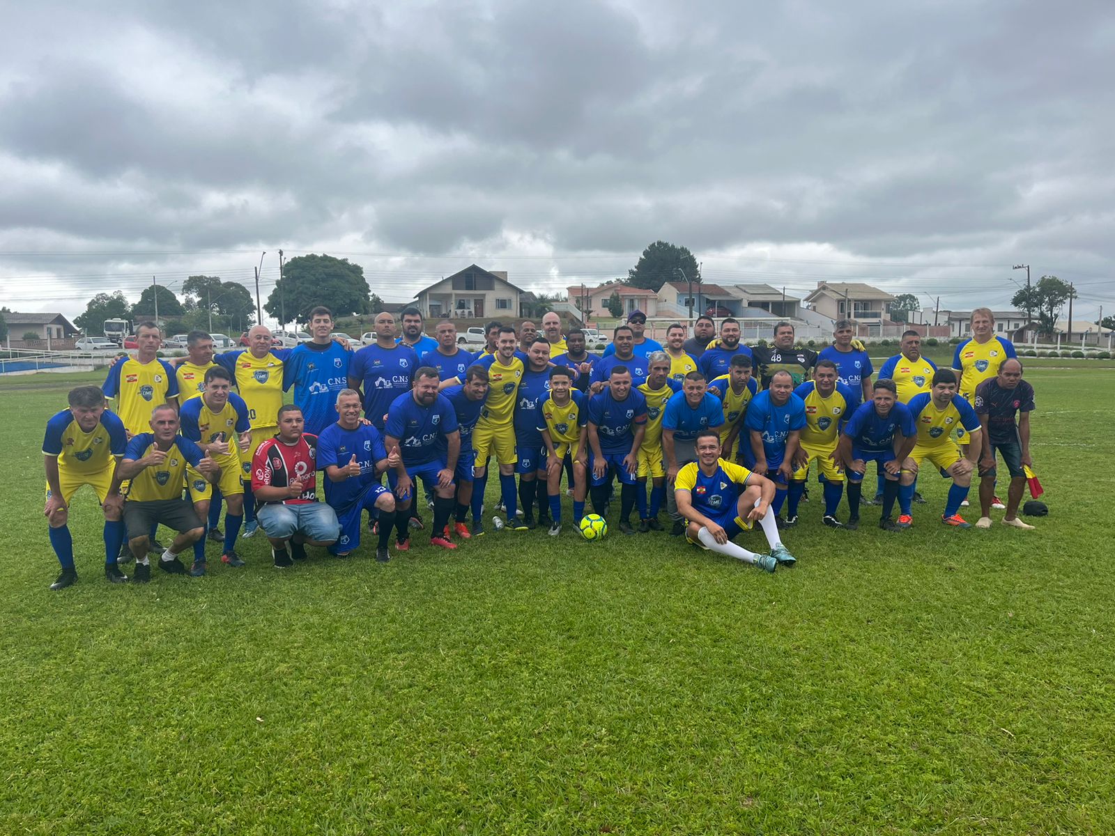 Jogo Festivo entre Monte Castelo e São Francisco do Sul Marca Despedida do Coordenador de Esportes Maranhão