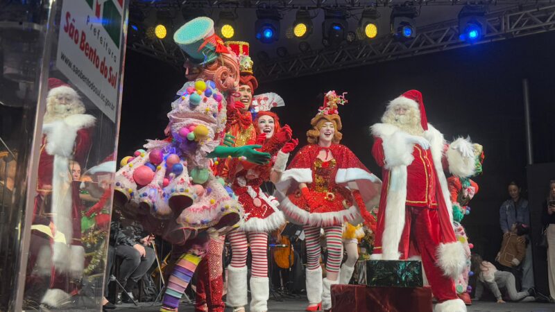 Abertura do Sonhos de Natal encanta a cidade