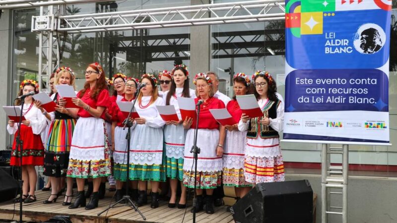 “Cultura na Praça” Celebra Arte e Talento Local