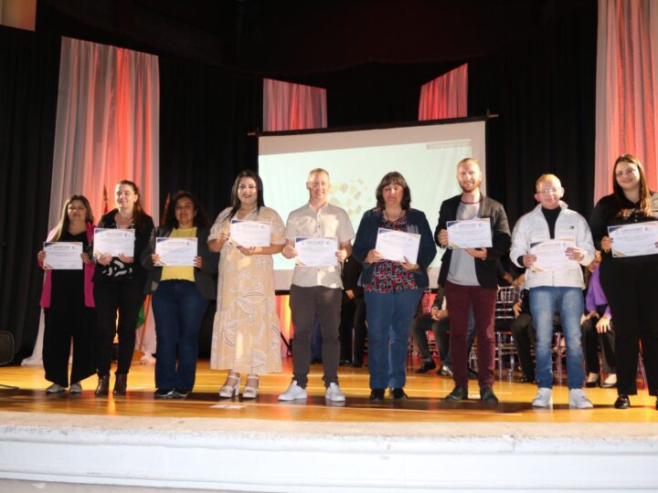 Noite de premiar os educadores de São Bento do sul