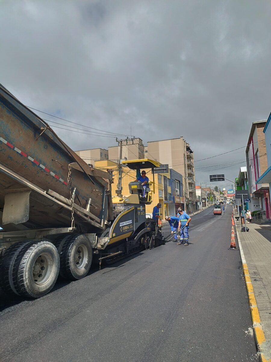 Trabalhos de recapeamento asfáltico segue nesta segunda-feira