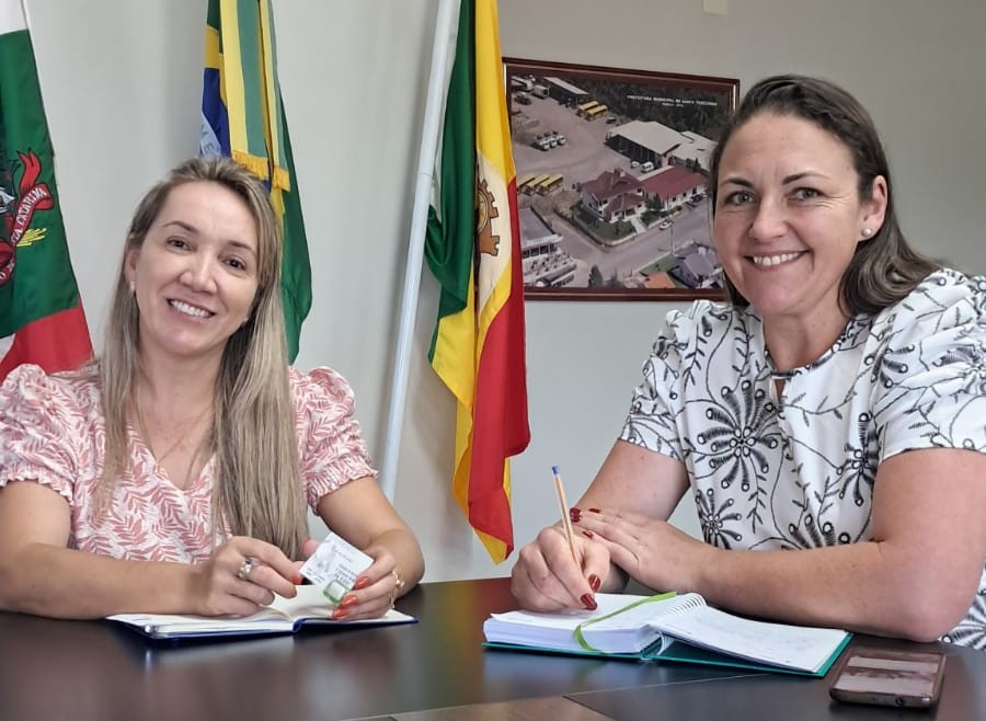 Vereadora Andriely Bossy mantém agenda ativa mesmo durante recesso parlamentar em Santa Terezinha