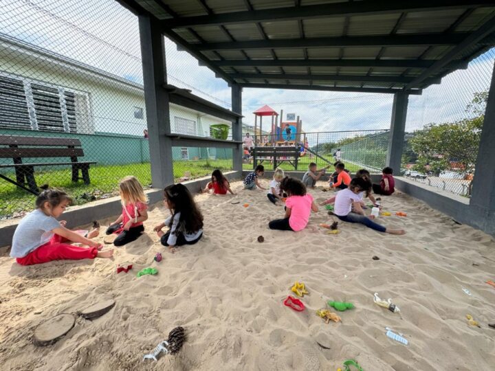 Atendimento em plantão na Educação Infantil