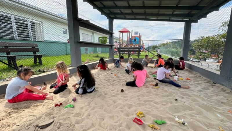 Atendimento em plantão na Educação Infantil